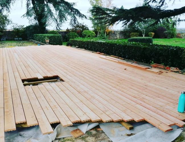 constructeur de terrasse en bois Européen Mélèze Châlons-sur-Vesle 51140 ( 51 secteur Marne ).