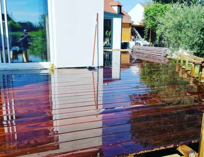 Création d'une terrasse en bois Européen et d'une pergolas bioclimatique Vrigny 51390 ( 51 secteur Marne ).