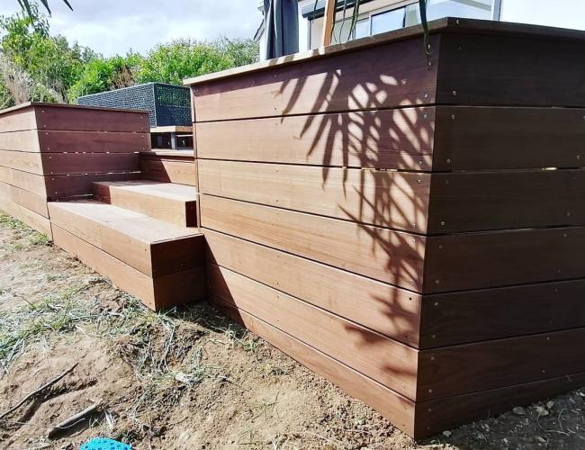 Création d'une terrasse en bois Européen et d'une pergolas bioclimatique Chenay 51140( 51 secteur Marne ).