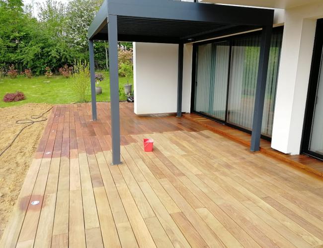 Création de terrasse en bois exotique à  Champillon 51160 ( 51 secteur Marne ).