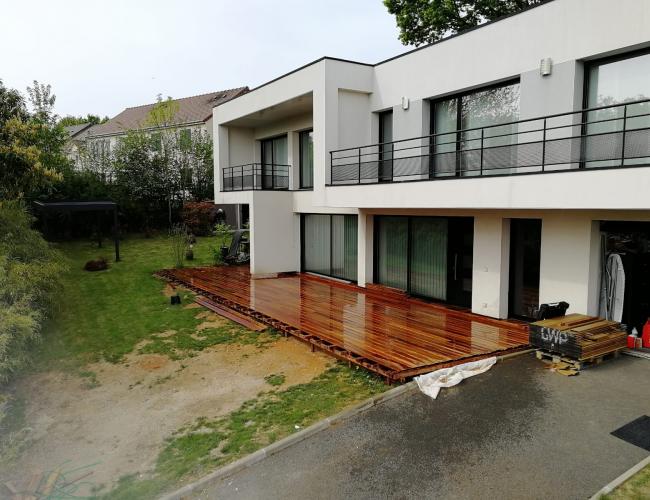 Création de terrasse en bois exotique à Cernay-Lès-Reims 51420 ( 51 secteur Marne ).