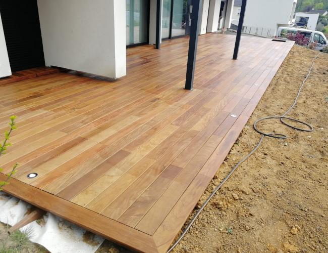 Création de terrasse en bois exotique à Champillon 51160 ( 51 secteur Marne ).